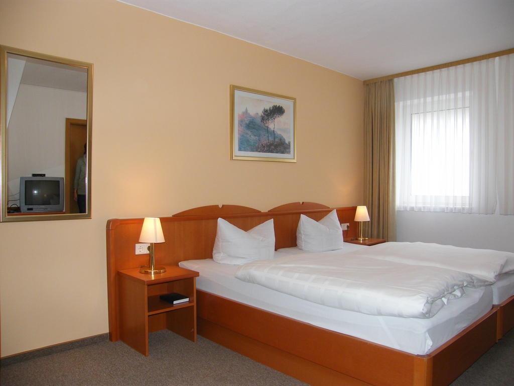 Gasthaus Hotel Pfeifferling Wolfhagen Habitación foto
